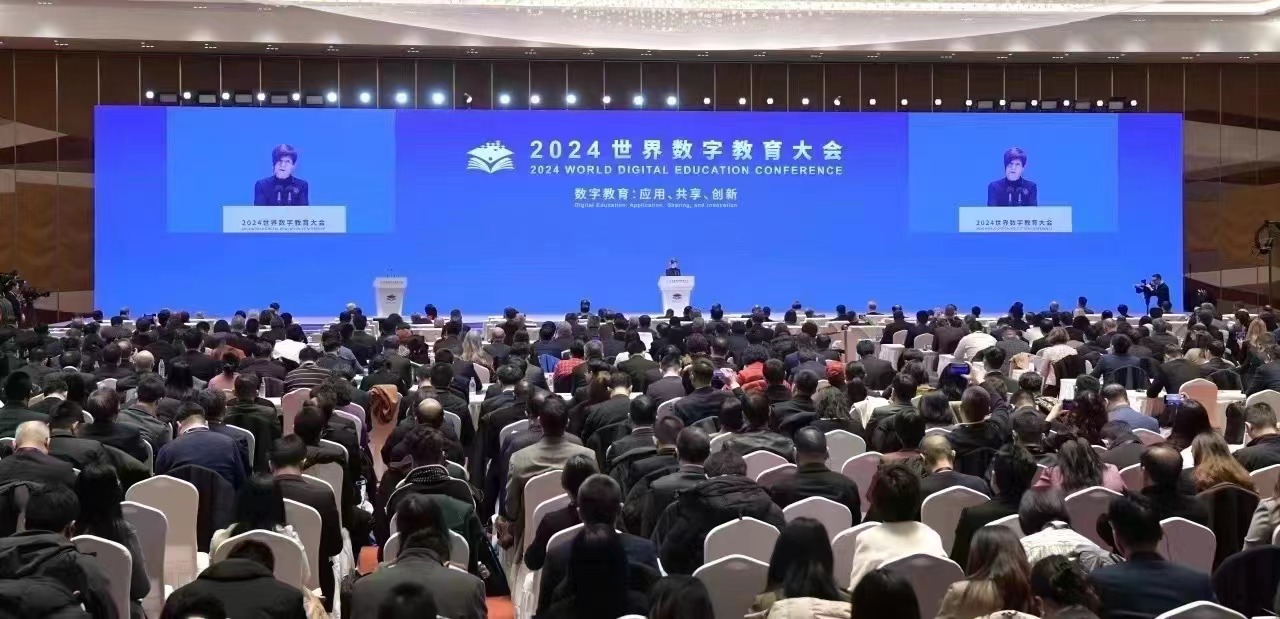 央視新聞報(bào)道 | 友道科技有限公司赴滬參加“數(shù)智未來(lái)”教育展
