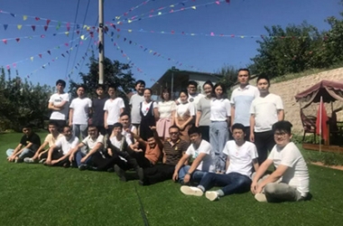 智聯友道產品服務中心開展“團結一致，共創輝煌”主題團建活動